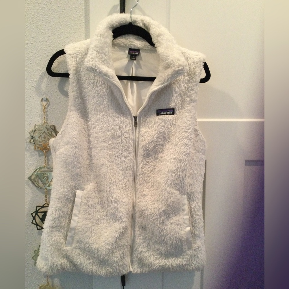 WOMEN’S PATAGONIA VEST, LARGE